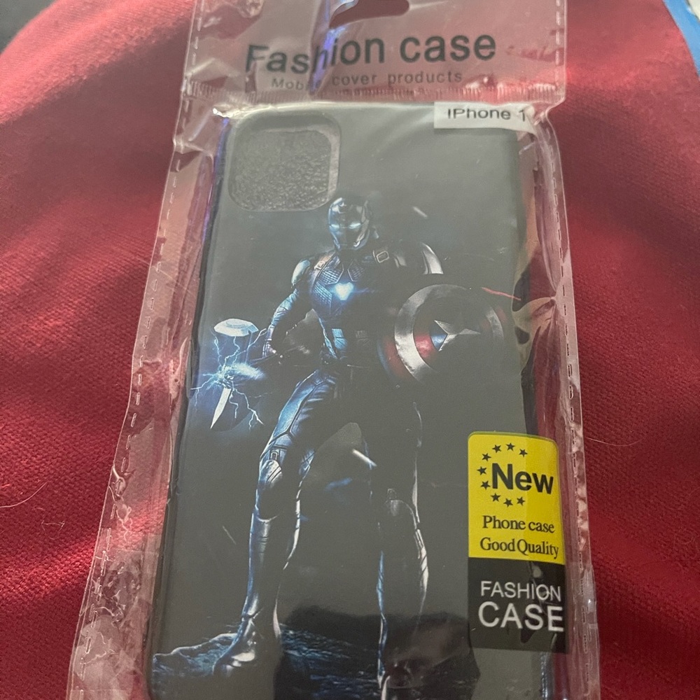 Avengers iPhone 11 case NWT